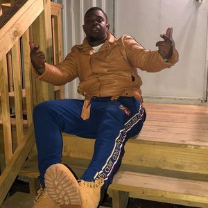 Meet your Posher, Derrick